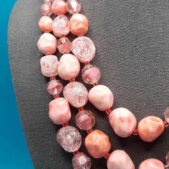 Vintage Western Germany Pink Bead Necklace, Red Seed Beads, Lucite Beads - Picture 4 of 10